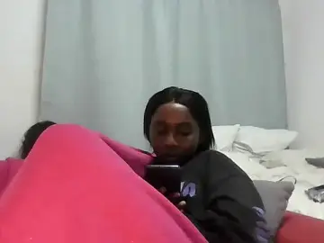 Stripchat Sex Cam of Sexxybella27