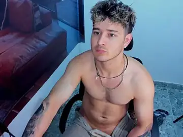 Stripchat Adult Webcams of rayan_lynx