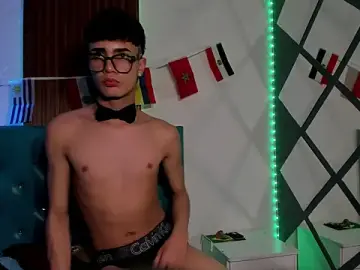 Stripchat Live Sex Cam of Danny_prince