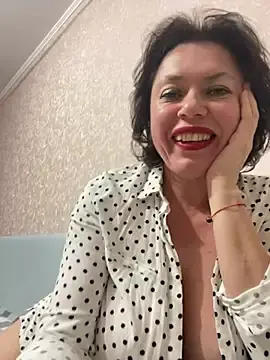Stripchat Adult Webcam of Kiramagic