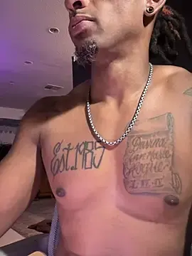 Stripchat Sex Cam of TheRealMrDLlong
