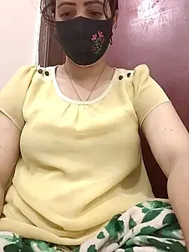 Stripchat Sex Cam of Saanvi-Sen