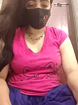 Stripchat Live Sex Cam of Saanvi-Sen