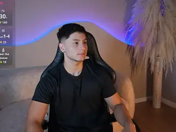Stripchat Sex Cam of Noah_Clarkk