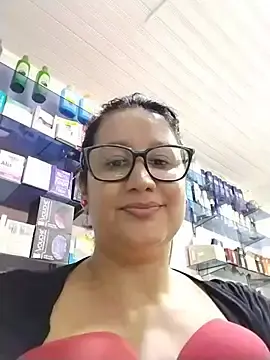 Stripchat Watch Live Sex Cams of keilymadam