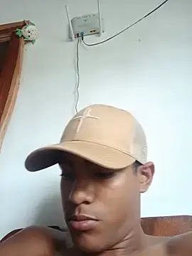 Stripchat Live Sex Cam of Brayam_30