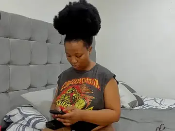 Stripchat Free Porn Cam of Doja_Peach