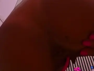 Stripchat Free Porn Cam of Hannaadams4