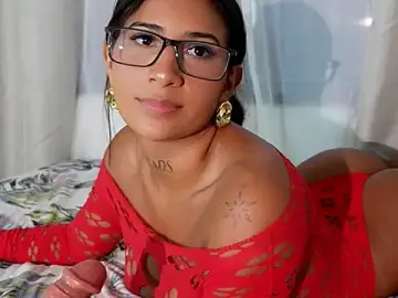 Stripchat Adult Webcam of DRACARYSS_