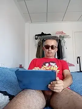 Stripchat Free Porn Cam of EmilioTaladdro