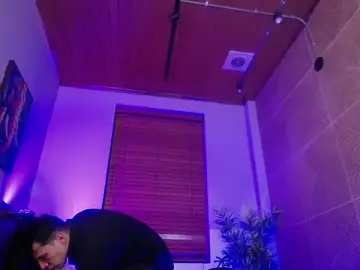 Stripchat Live Sex Cam of Dustin_Sonne