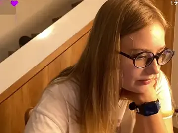 Stripchat Free Live Porn of JacyWinslat