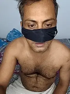 Stripchat Free Porn Cam of Darty_cpl