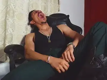 Stripchat Live Sex of HomeAloneK
