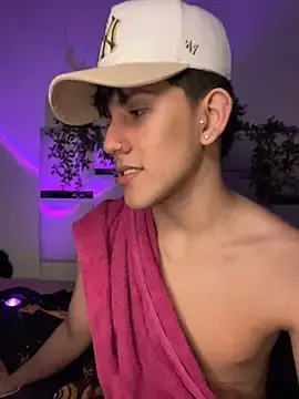 Stripchat Watch Live Sex Cams of Poison_Boys