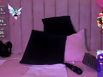 Stripchat Adult Webcam of PixzyMartinez