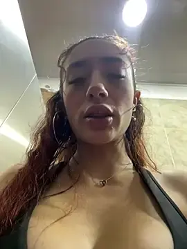 Stripchat Adult Video Chat of ariiel_