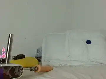 Stripchat Free Live Porn of Kendra_wuilliams69