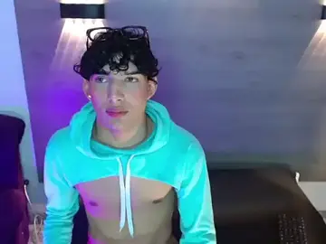 Stripchat Best live sex cam show of Logaanhotts