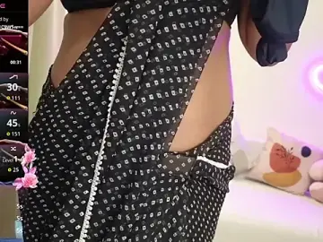 Stripchat Sex Cam of MISS_MYRA