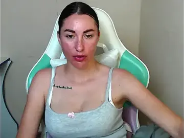 Stripchat Best Webcam of Cammil1a_horn