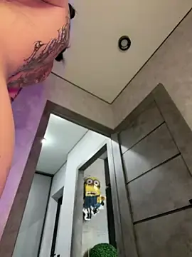 Stripchat Live Sex Cam of XEye_Candy