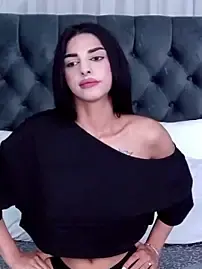 Stripchat Live Sex of EmeliaNovelo