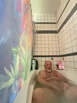Stripchat Live Sex Cam of Skippy2420