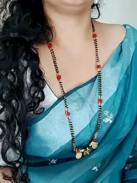 Stripchat Live Sex Cam of COOL_TEACHER_69