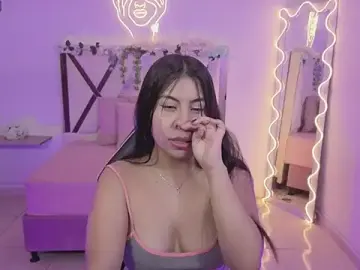 Stripchat Sex Cam of ZURY_TAY