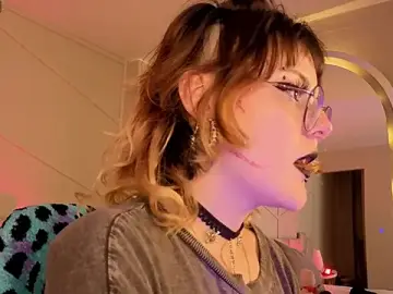 Stripchat Live Porn of Rossiee_huntt