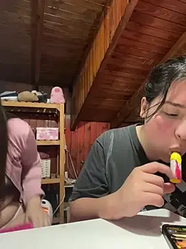 Stripchat Free Live Porn of millyalc0ck