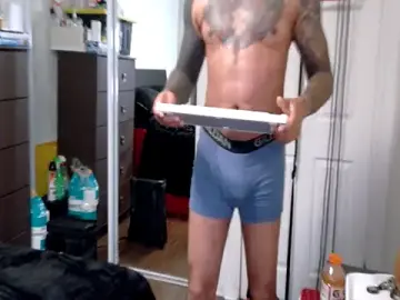 Stripchat Free Porn Cam of WyattBBC