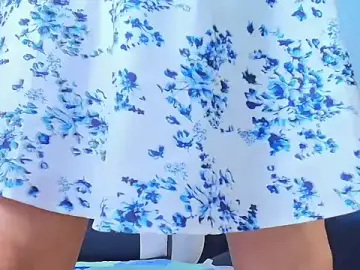 Stripchat Sex Cam of naomi_diamond_