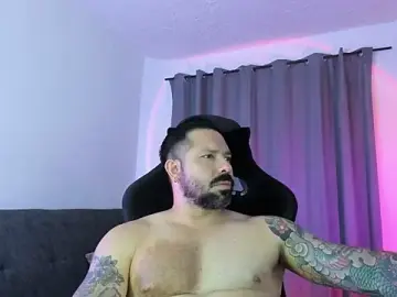 Stripchat Live Sex Cam of Pierre_Vidal