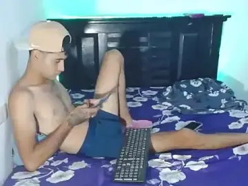 Stripchat Nude Webcam of abrahaam25