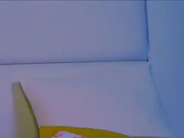 Stripchat Adult Webcam of YasminnStorm