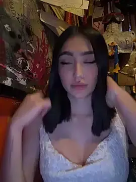 Stripchat Adult Video Chat of Maddy_Jones