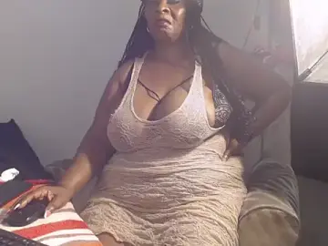 Stripchat Nude Webcam of Lucia-boobs