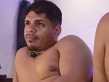 Stripchat Live Sex of starguy_28