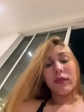 Stripchat Adult Webcam of Nikii__