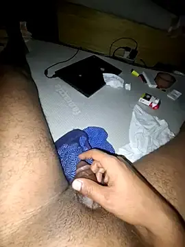 Stripchat Sex Cam of wolf297