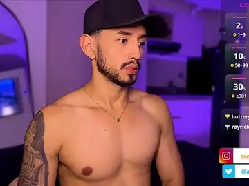 Stripchat Live Porn of AxelKing1326