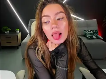 Stripchat Watch Live Sex Cams of ari_sollis