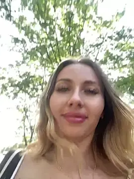 Stripchat Watch Live Sex Cams of Blueeyed_Angel