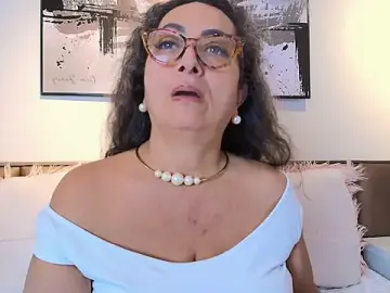 Stripchat Free Live Porn of AlessandraLeroy