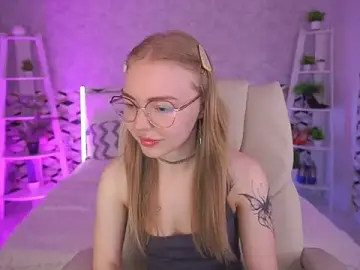 Stripchat Sex Cam of EmilySunshineS