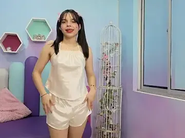 Stripchat Free Live Porn of Isaa_Skinny