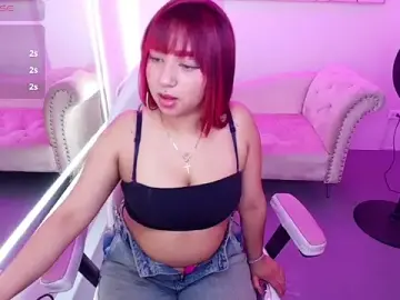 Stripchat Free Live Porn of Nahomi_velmont