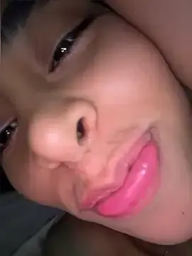Stripchat Free Porn Cam of sophierooy22